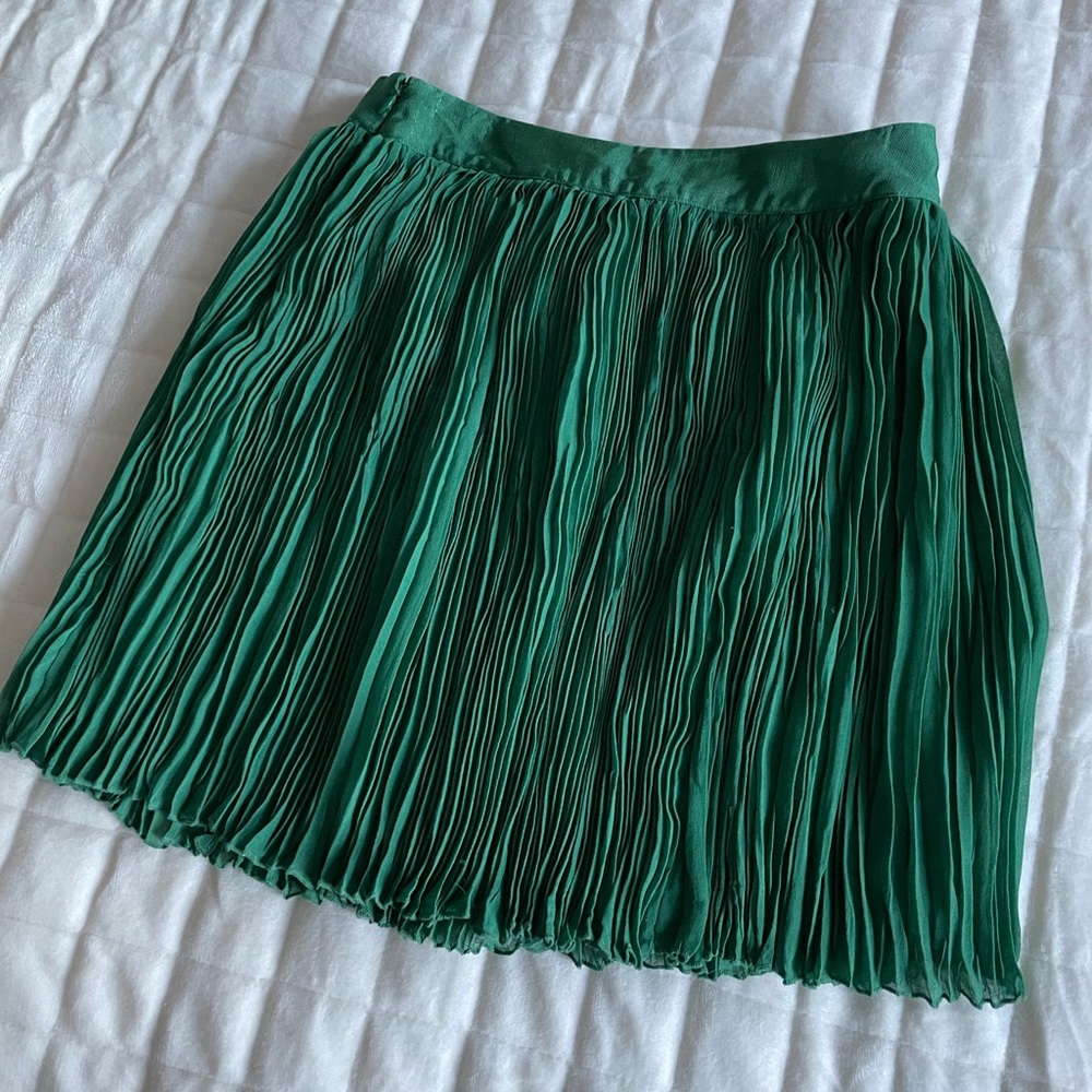 Club Monaco Green Mini Pleated A-Line Skirt
